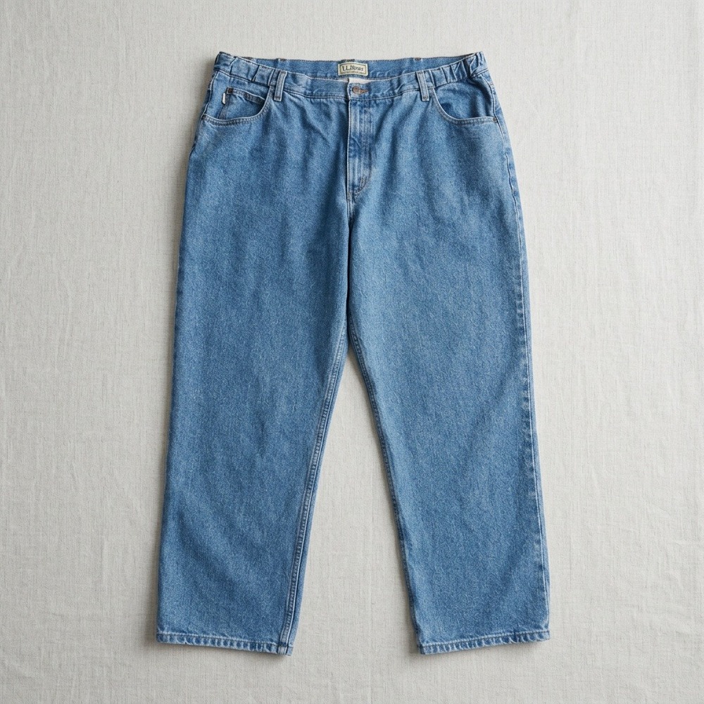 LL Bean Comfort Waist Jeans Mens 42x30 Medium Wash Blue Denim Straight Leg OGGS7